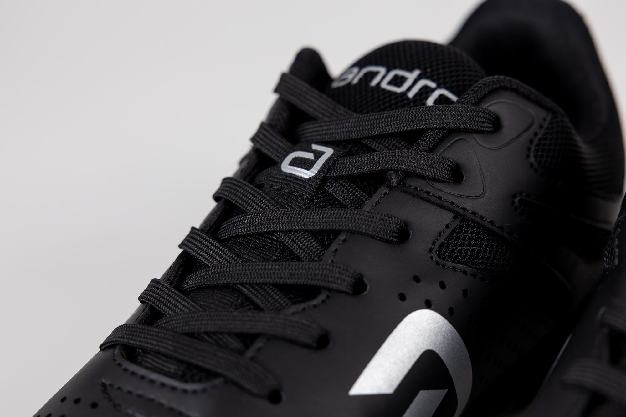 andro Schuh Cross Step Pro schwarz/silber