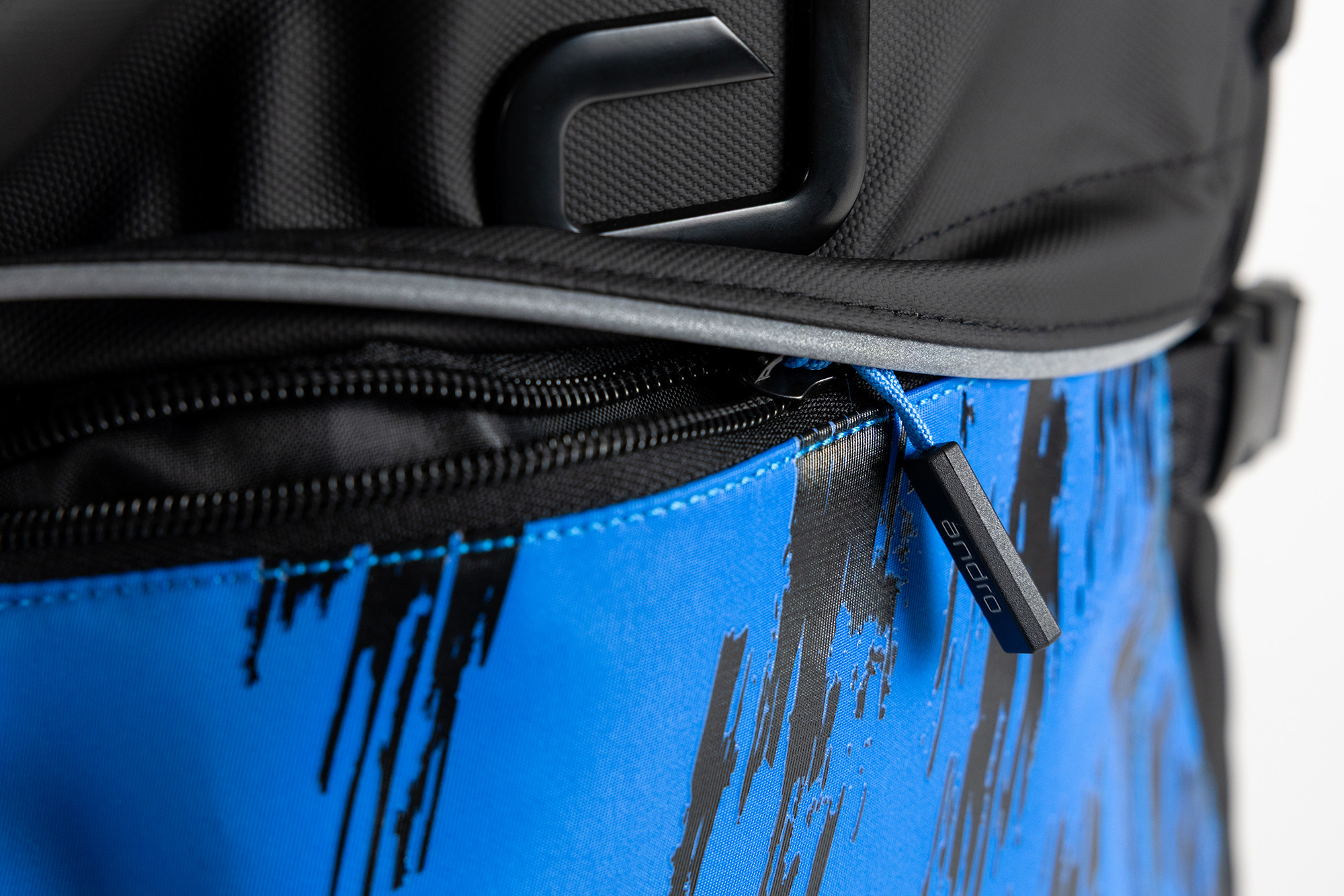 andro Rucksack Taiva blau/schwarz